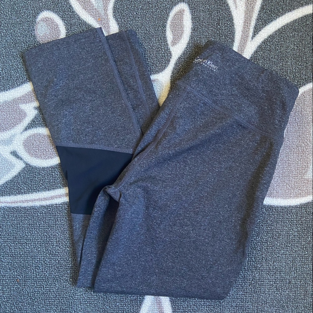 Calvin Klein Cropped Legging